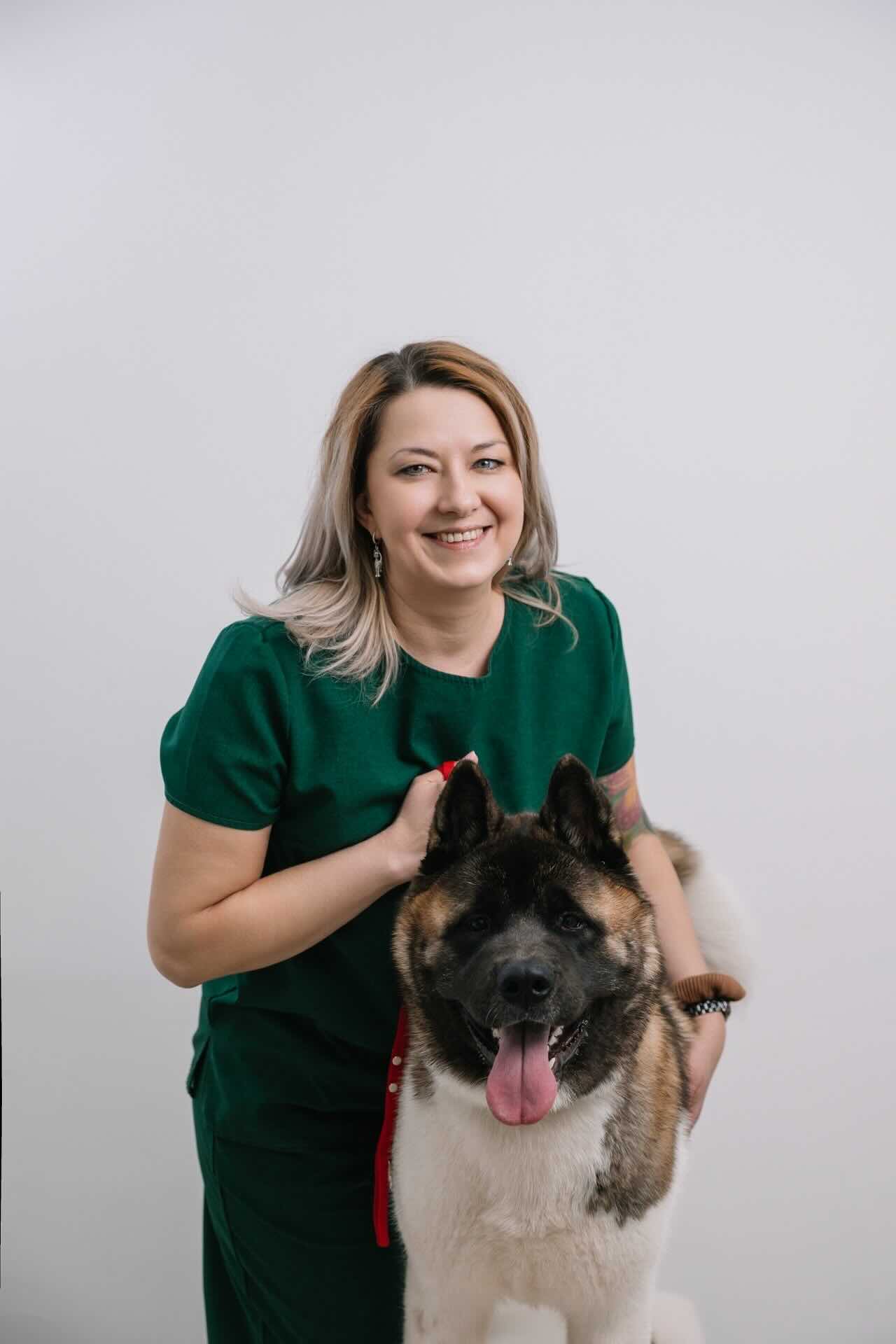https://zoonika.com/wp-content/uploads/2026/09/vet-clinika-bauer-sotrudnik-3.jpeg
